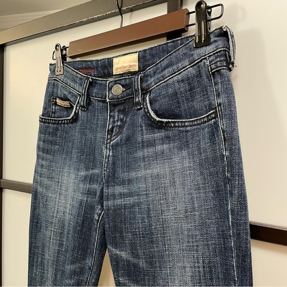 𝅺[26/32] Vintage Calvin Klein Bootcut Dark Wash Low-Rise Denim Jean Women’s - Picture 2 of 14